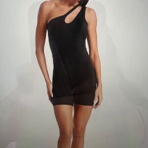One-Shoulder Black Romper Jumpsuit